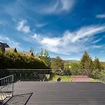 Na Wzgorzu Semesteranläggning (resort)