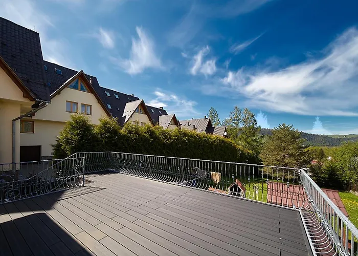 Na Wzgorzu Θέρετρο *